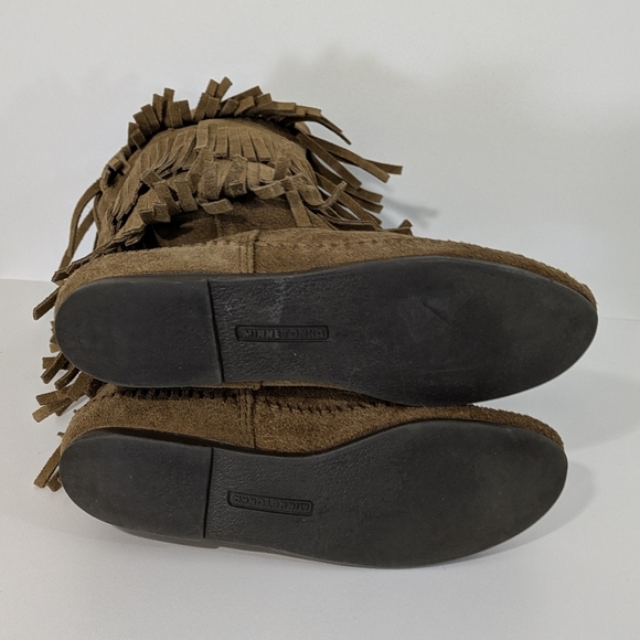 Minnetonka Triple Fringe Moccasin Boots - Size 8 Womens - Brown Tan - Picture 8 of 8